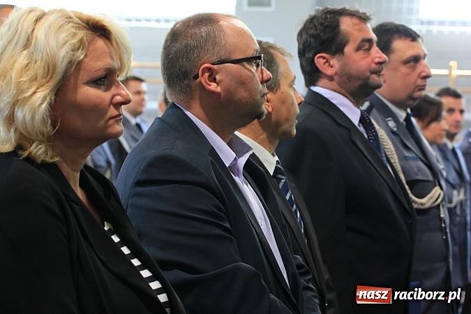 Zdjęcie w galerii na portalu naszraciborz.pl: Święto policji. 89 osób otrzymało awanse wiadomości z regionu