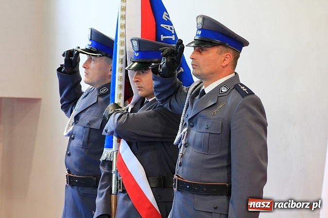Zdjęcie w galerii na portalu naszraciborz.pl: Święto policji. 89 osób otrzymało awanse wiadomości z regionu