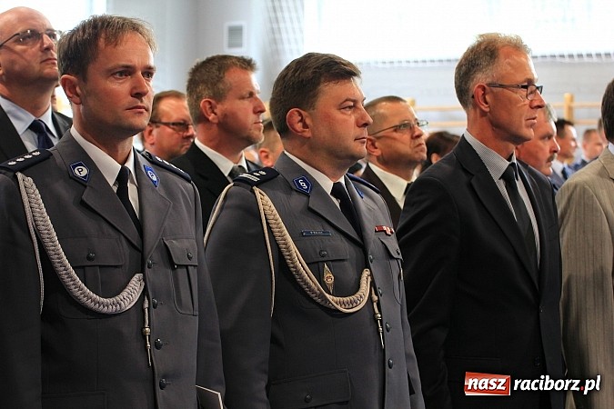 Zdjęcie w galerii na portalu naszraciborz.pl: Święto policji. 89 osób otrzymało awanse wiadomości z regionu