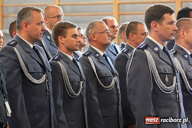 Zdjęcie w galerii na portalu naszraciborz.pl: Święto policji. 89 osób otrzymało awanse wiadomości z regionu