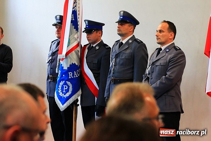 Zdjęcie w galerii na portalu naszraciborz.pl: Święto policji. 89 osób otrzymało awanse wiadomości z regionu