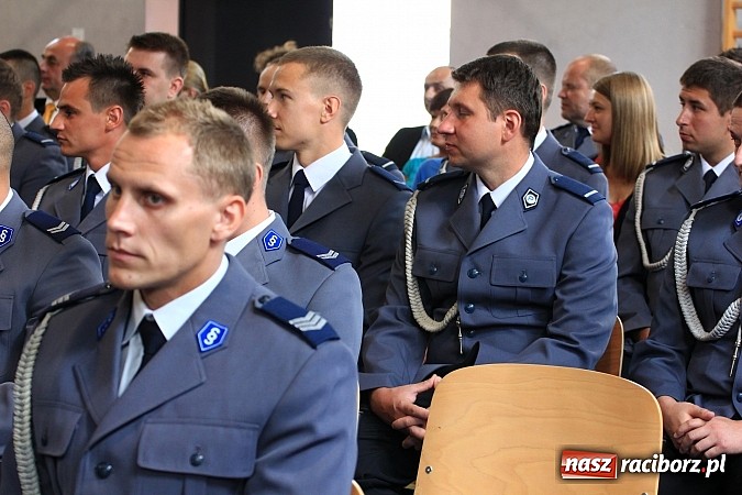 Zdjęcie w galerii na portalu naszraciborz.pl: Święto policji. 89 osób otrzymało awanse wiadomości z regionu