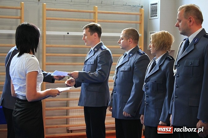 Zdjęcie w galerii na portalu naszraciborz.pl: Święto policji. 89 osób otrzymało awanse wiadomości z regionu