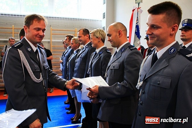 Zdjęcie w galerii na portalu naszraciborz.pl: Święto policji. 89 osób otrzymało awanse wiadomości z regionu