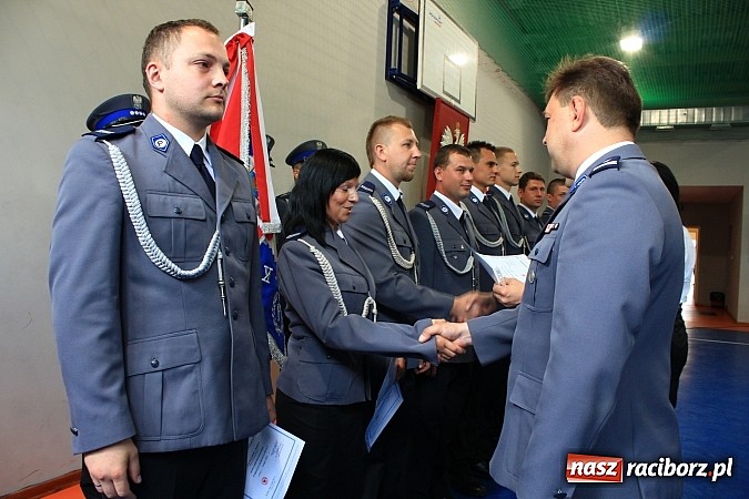Zdjęcie w galerii na portalu naszraciborz.pl: Święto policji. 89 osób otrzymało awanse wiadomości z regionu