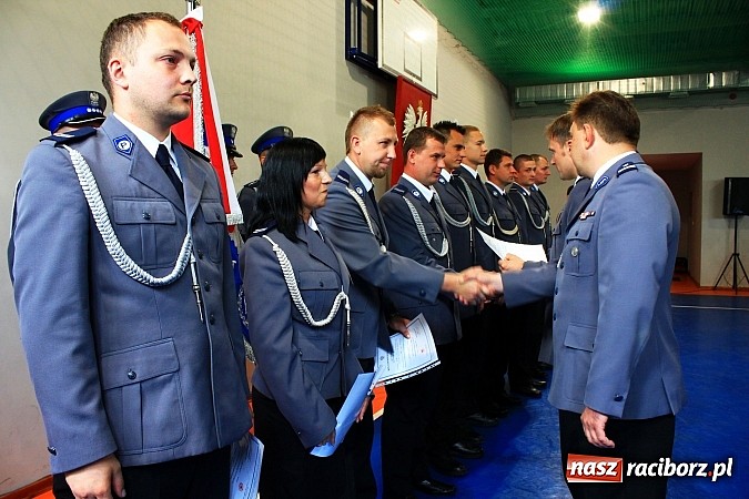 Zdjęcie w galerii na portalu naszraciborz.pl: Święto policji. 89 osób otrzymało awanse wiadomości z regionu