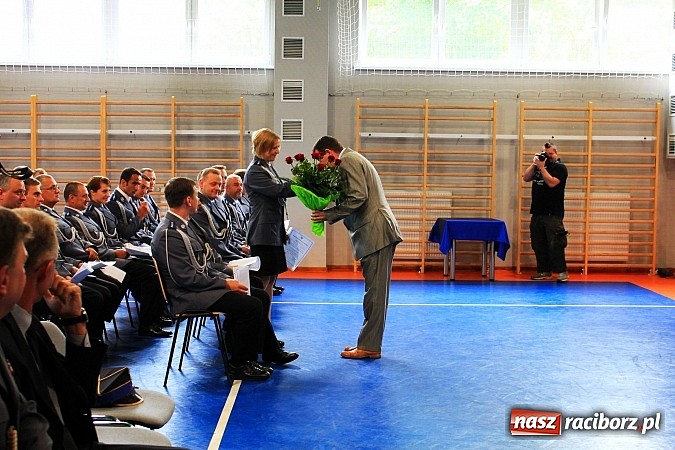 Zdjęcie w galerii na portalu naszraciborz.pl: Święto policji. 89 osób otrzymało awanse wiadomości z regionu