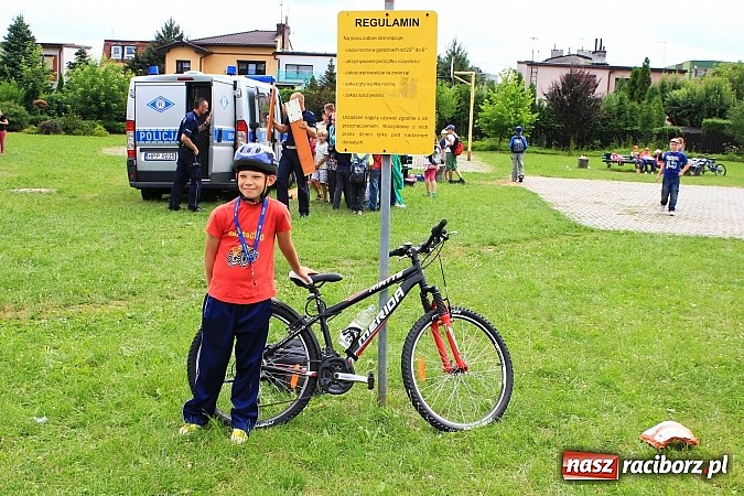 Zdjęcie w galerii na portalu naszraciborz.pl: Piknik z policją i strażą miejską wiadomości z regionu