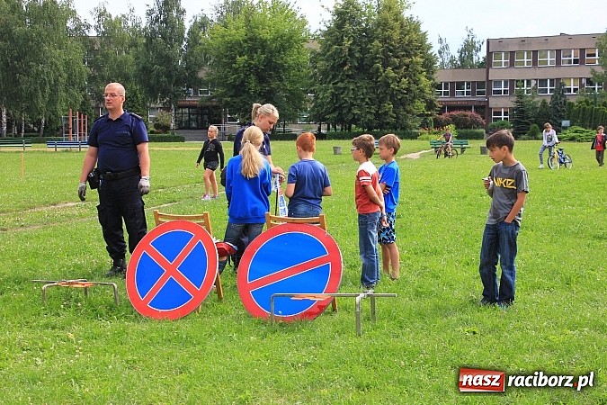 Zdjęcie w galerii na portalu naszraciborz.pl: Piknik z policją i strażą miejską wiadomości z regionu