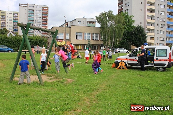 Zdjęcie w galerii na portalu naszraciborz.pl: Piknik z policją i strażą miejską wiadomości z regionu