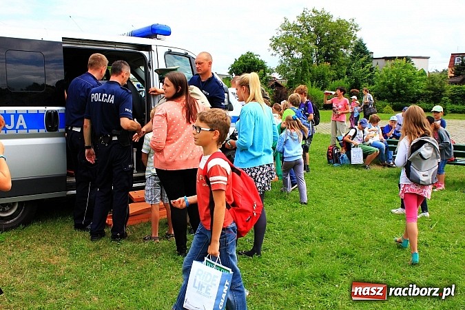 Zdjęcie w galerii na portalu naszraciborz.pl: Piknik z policją i strażą miejską wiadomości z regionu