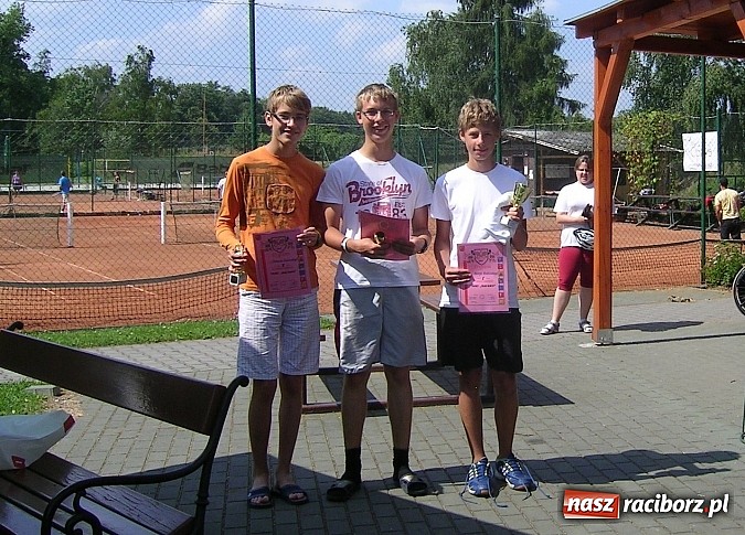 Zdjęcie w galerii na portalu naszraciborz.pl: Tenisiści w Czechach, czyli TKKF Rafako na obozie wiadomości z regionu