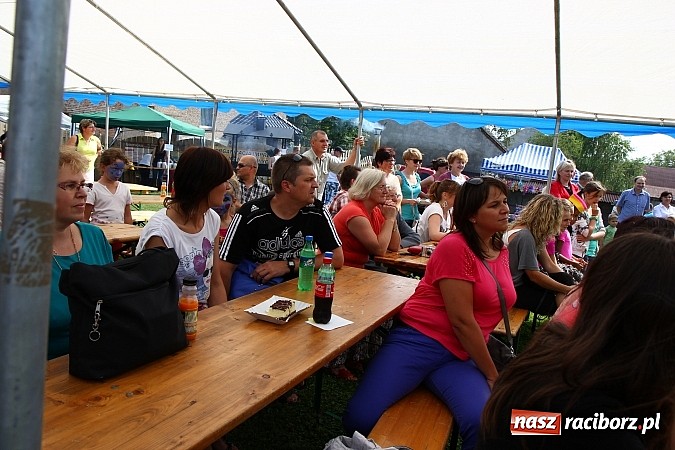 Zdjęcie w galerii na portalu naszraciborz.pl: Wspaniała zabawa na festynie w Mini ZOO w Gamowie wiadomości z regionu