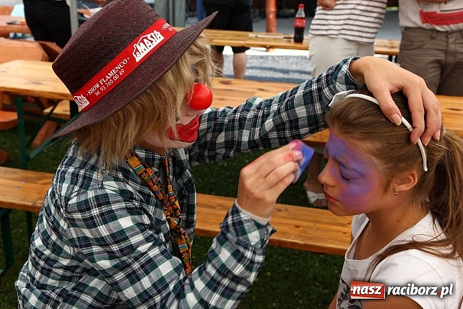 Zdjęcie w galerii na portalu naszraciborz.pl: Wspaniała zabawa na festynie w Mini ZOO w Gamowie wiadomości z regionu