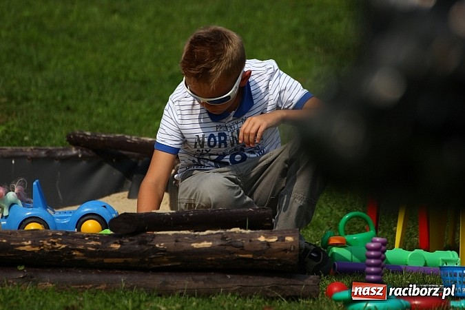 Zdjęcie w galerii na portalu naszraciborz.pl: Wspaniała zabawa na festynie w Mini ZOO w Gamowie wiadomości z regionu