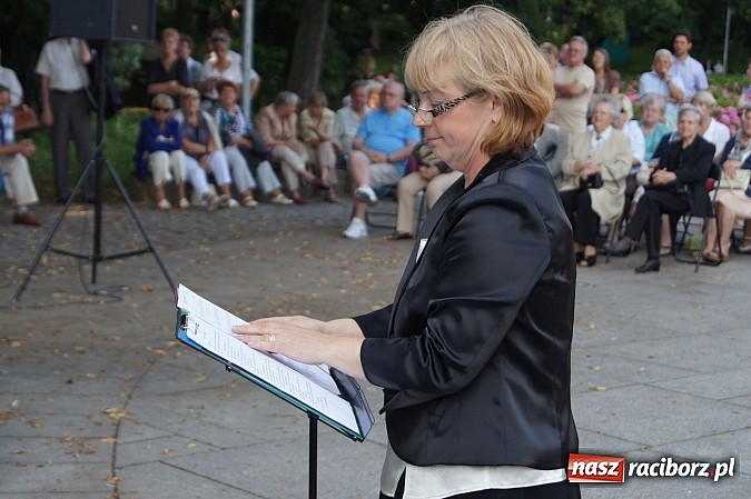 Zdjęcie w galerii na portalu naszraciborz.pl: Muzyka w parku Roth przyciągnęła tłumy wiadomości z regionu