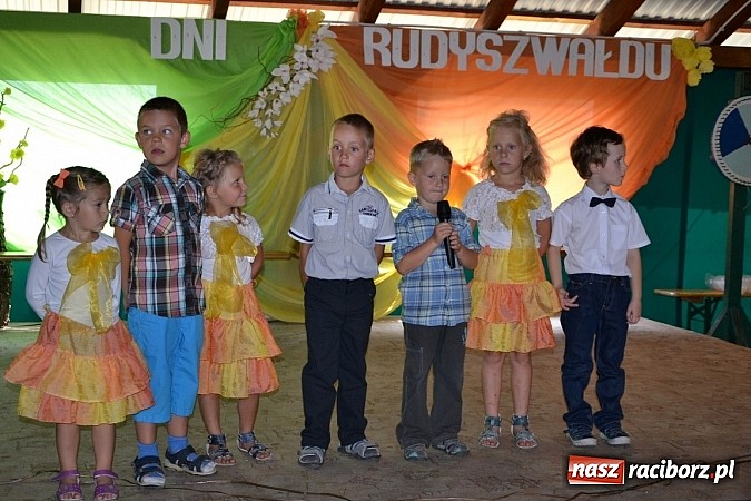 Zdjęcie w galerii na portalu naszraciborz.pl: Dni Rudyszwałdu z występami artystycznymi wiadomości z regionu
