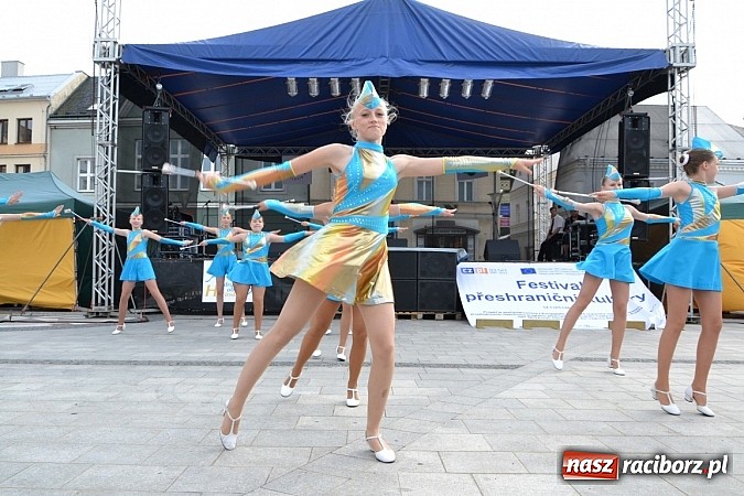 Zdjęcie w galerii na portalu naszraciborz.pl: Artyści z Krzyżanowic wystąpili w Hulczynie wiadomości z regionu