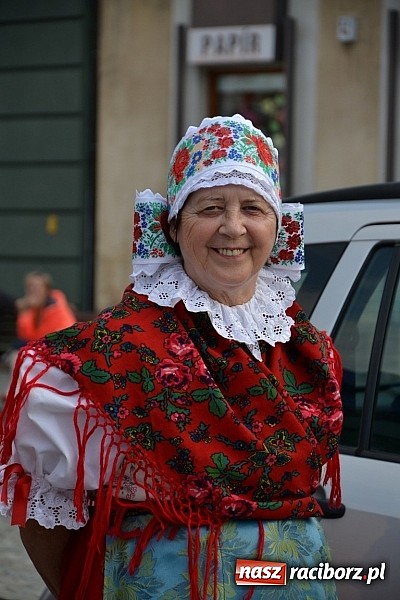 Zdjęcie w galerii na portalu naszraciborz.pl: Artyści z Krzyżanowic wystąpili w Hulczynie wiadomości z regionu