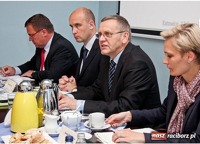Zdjęcie w galerii na portalu naszraciborz.pl: Minister środowiska u marszałka. Rozmowy o gospodarce odpadami wiadomości z regionu