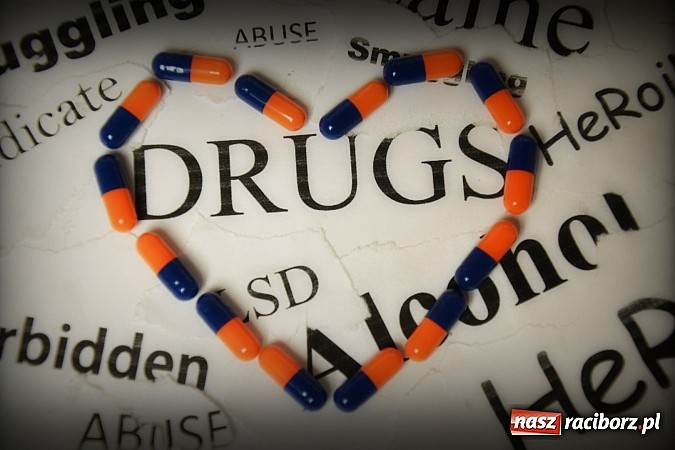 Zdjęcie w galerii na portalu naszraciborz.pl: Raciborzanka uczy się sztuki filmowej pod okiem Andrzeja Wajdy! wiadomości z regionu