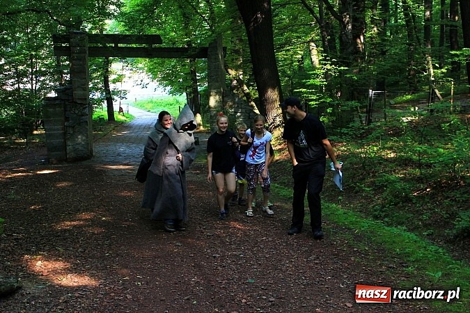 Zdjęcie w galerii na portalu naszraciborz.pl: Fantastyczna gra terenowa w Arboretum wiadomości z regionu