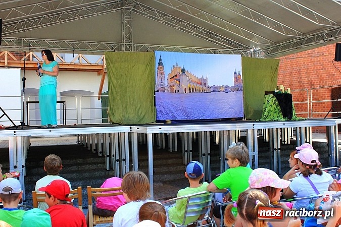 Zdjęcie w galerii na portalu naszraciborz.pl: Diabeł na Zamku Piastowskim, czyli... wiadomości z regionu