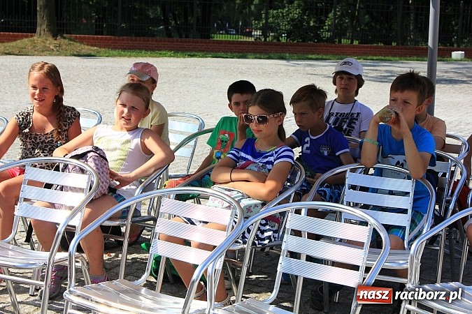 Zdjęcie w galerii na portalu naszraciborz.pl: Diabeł na Zamku Piastowskim, czyli... wiadomości z regionu