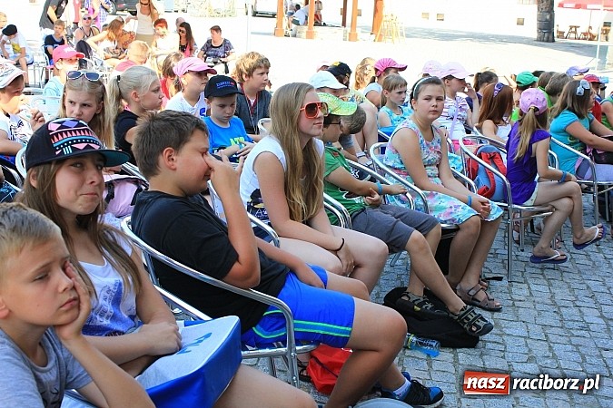 Zdjęcie w galerii na portalu naszraciborz.pl: Diabeł na Zamku Piastowskim, czyli... wiadomości z regionu