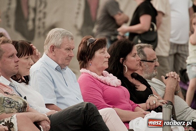 Zdjęcie w galerii na portalu naszraciborz.pl: Zaczarowany świat operetki i musicalu na raciborskim zamku wiadomości z regionu