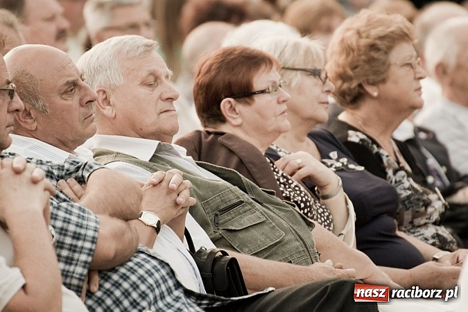 Zdjęcie w galerii na portalu naszraciborz.pl: Zaczarowany świat operetki i musicalu na raciborskim zamku wiadomości z regionu