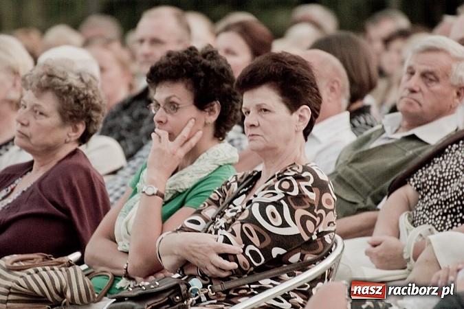 Zdjęcie w galerii na portalu naszraciborz.pl: Zaczarowany świat operetki i musicalu na raciborskim zamku wiadomości z regionu