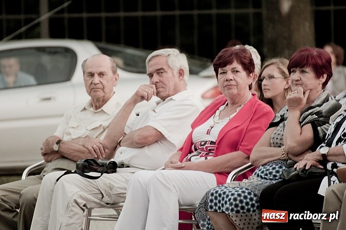 Zdjęcie w galerii na portalu naszraciborz.pl: Zaczarowany świat operetki i musicalu na raciborskim zamku wiadomości z regionu