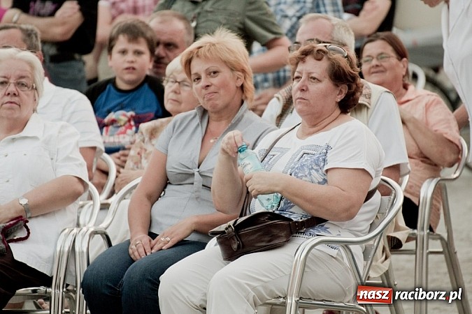 Zdjęcie w galerii na portalu naszraciborz.pl: Zaczarowany świat operetki i musicalu na raciborskim zamku wiadomości z regionu