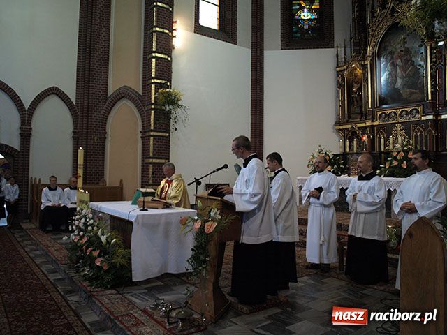 Zdjęcie w galerii na portalu naszraciborz.pl: Stara Wieś powitała nowego proboszcza wiadomości z regionu