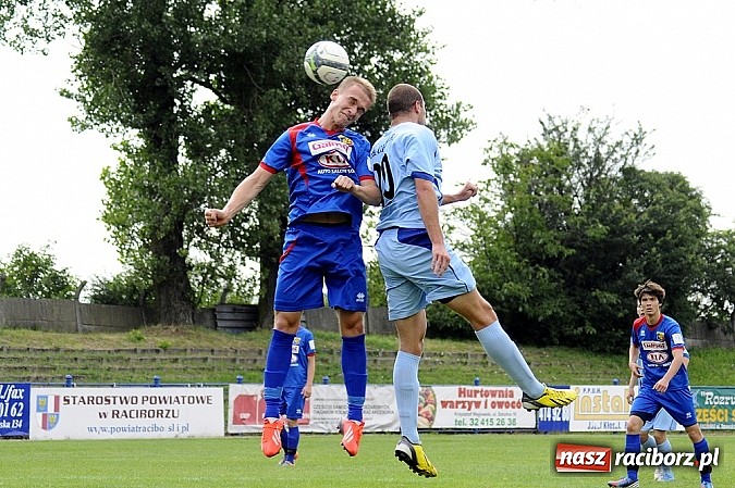 Zdjęcie w galerii na portalu naszraciborz.pl: Minimalna przegrana Unii z Odrą wiadomości z regionu