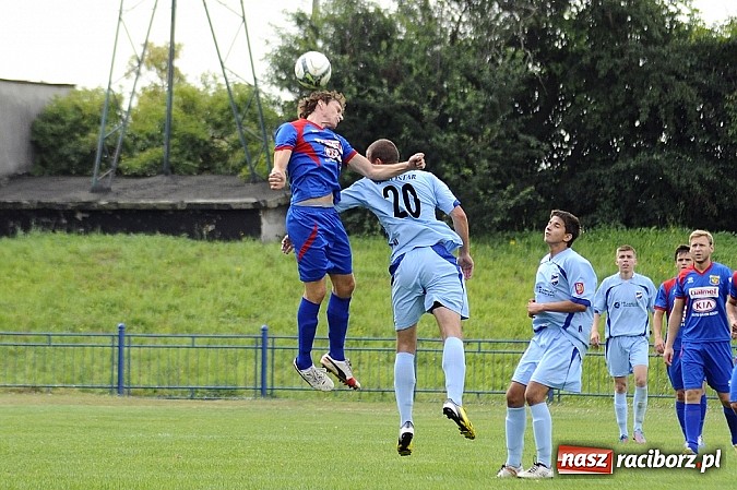 Zdjęcie w galerii na portalu naszraciborz.pl: Minimalna przegrana Unii z Odrą wiadomości z regionu
