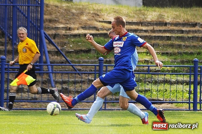 Zdjęcie w galerii na portalu naszraciborz.pl: Minimalna przegrana Unii z Odrą wiadomości z regionu