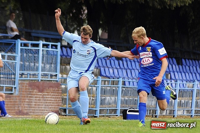 Zdjęcie w galerii na portalu naszraciborz.pl: Minimalna przegrana Unii z Odrą wiadomości z regionu