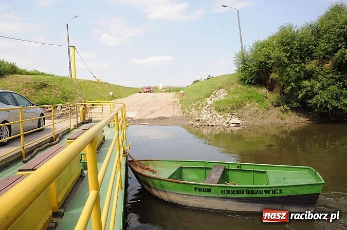 Zdjęcie w galerii na portalu naszraciborz.pl: Prom Ciechowice-Grzegorzowice wczoraj i dziś wiadomości z regionu