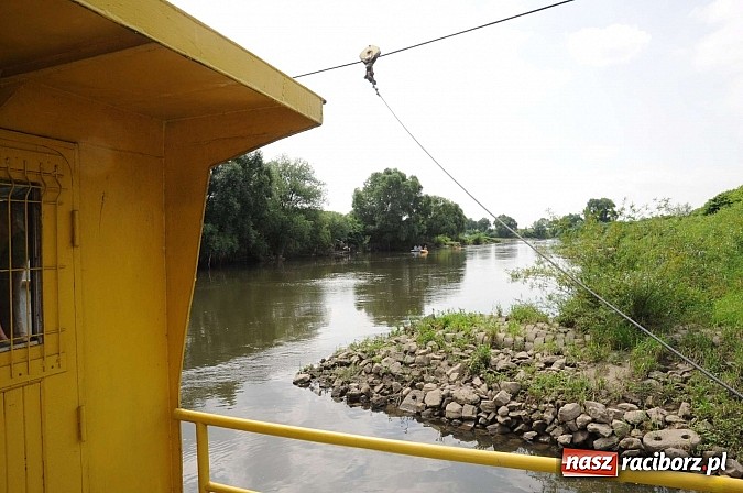 Zdjęcie w galerii na portalu naszraciborz.pl: Prom Ciechowice-Grzegorzowice wczoraj i dziś wiadomości z regionu