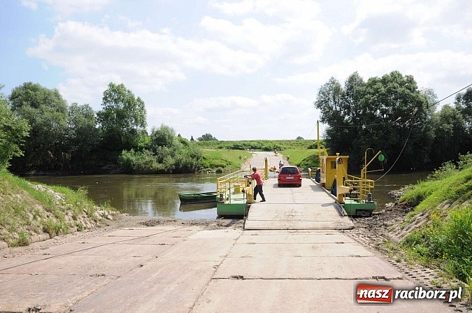 Zdjęcie w galerii na portalu naszraciborz.pl: Prom Ciechowice-Grzegorzowice wczoraj i dziś wiadomości z regionu