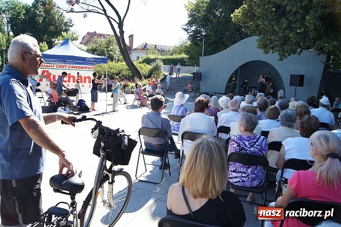 Zdjęcie w galerii na portalu naszraciborz.pl: Motywy słowiańskie w Parku Roth wiadomości z regionu