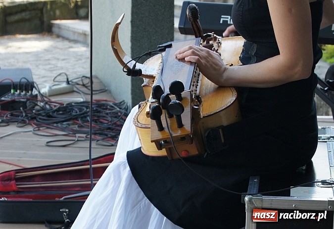 Zdjęcie w galerii na portalu naszraciborz.pl: Motywy słowiańskie w Parku Roth wiadomości z regionu