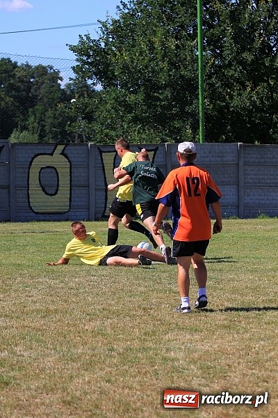 Zdjęcie w galerii na portalu naszraciborz.pl: Świetna zabawa na turnieju sołectw w Rzuchowie. Kornowac z pucharem wójta wiadomości z regionu