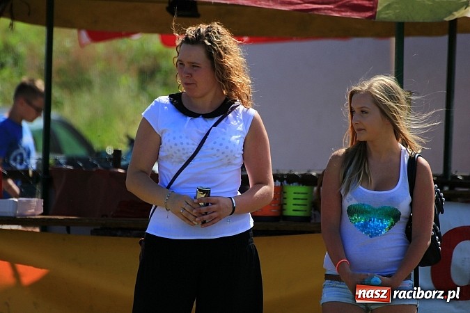 Zdjęcie w galerii na portalu naszraciborz.pl: Świetna zabawa na turnieju sołectw w Rzuchowie. Kornowac z pucharem wójta wiadomości z regionu