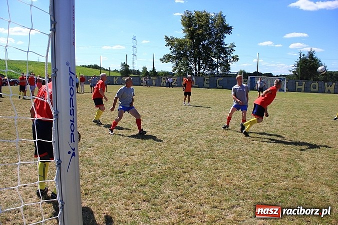Zdjęcie w galerii na portalu naszraciborz.pl: Świetna zabawa na turnieju sołectw w Rzuchowie. Kornowac z pucharem wójta wiadomości z regionu