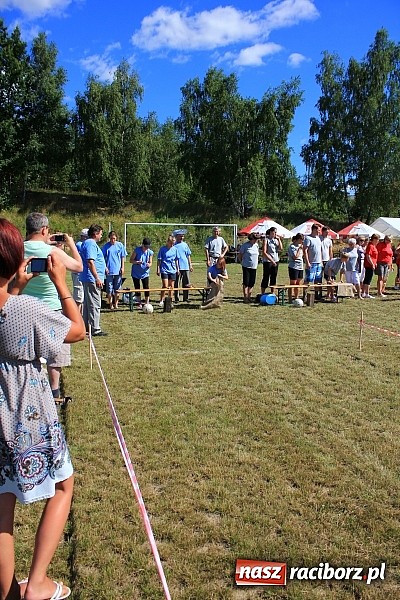 Zdjęcie w galerii na portalu naszraciborz.pl: Świetna zabawa na turnieju sołectw w Rzuchowie. Kornowac z pucharem wójta wiadomości z regionu