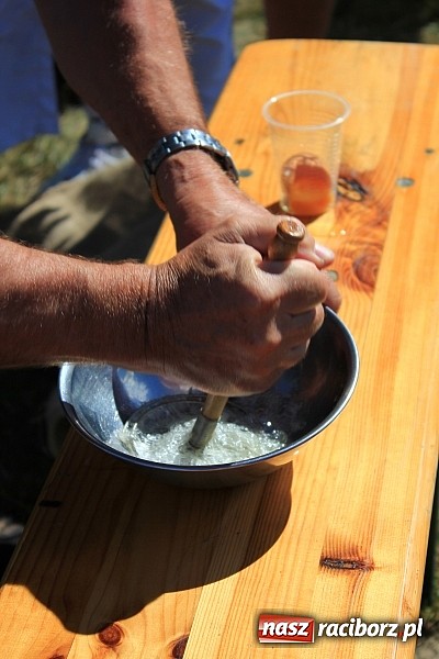 Zdjęcie w galerii na portalu naszraciborz.pl: Świetna zabawa na turnieju sołectw w Rzuchowie. Kornowac z pucharem wójta wiadomości z regionu