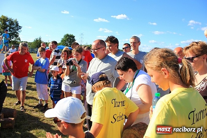 Zdjęcie w galerii na portalu naszraciborz.pl: Świetna zabawa na turnieju sołectw w Rzuchowie. Kornowac z pucharem wójta wiadomości z regionu